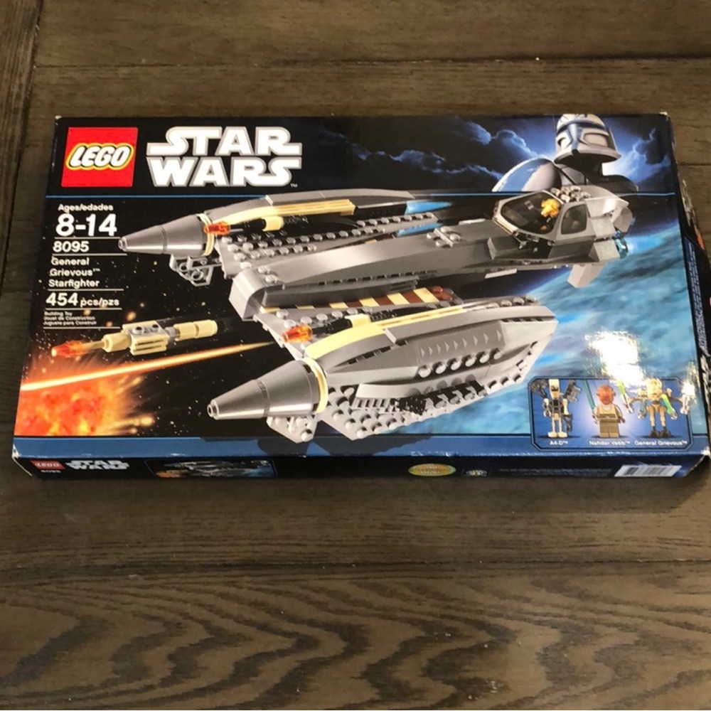 NEW Lego General Grievous Starfighter 8095